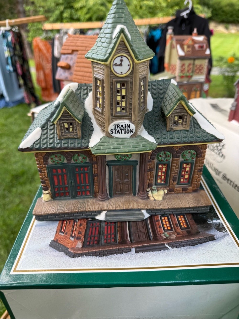 Vintage Dickens Collectables Train Station #354-9458 Victorian Series 1996 w/ Bo